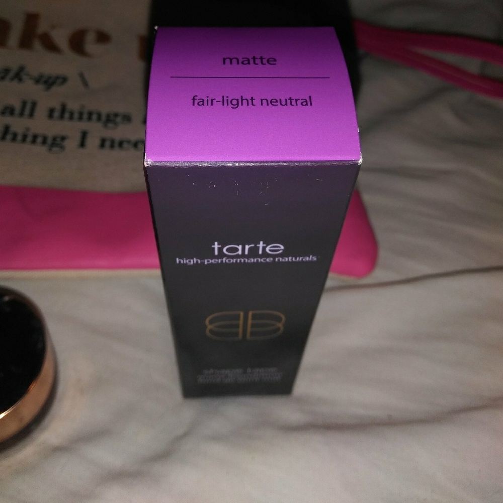 Tarte shape tape Foundation